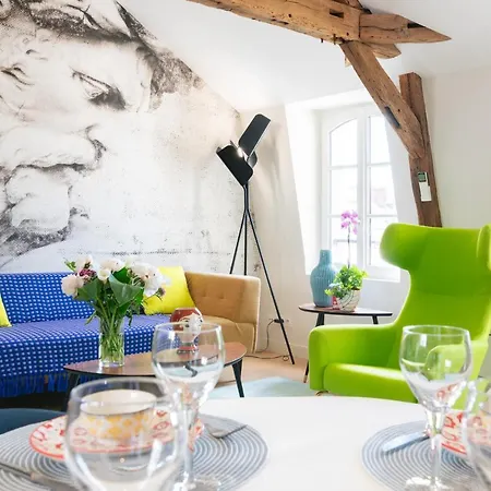 Apartman A Cote De La Place Du Pilori