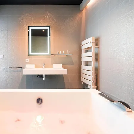 A Cote De La Place Du Pilori Apartman