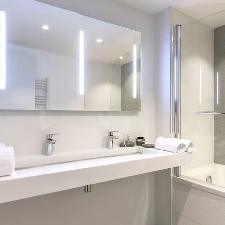 Apartman A Cote De La Place Du Pilori