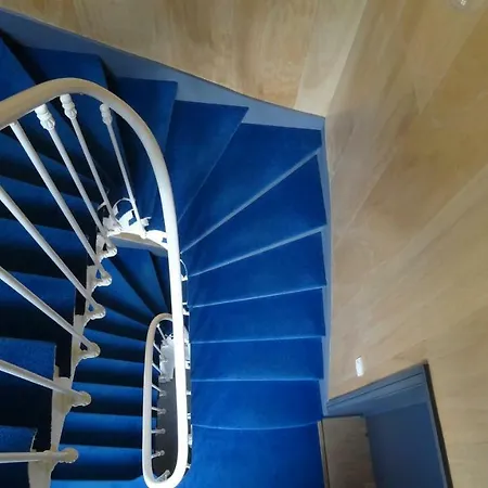 Apartman A Cote De La Place Du Pilori *